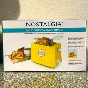 Nostalgia Grilled Cheese Sandwich Toaster